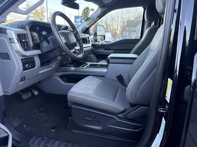 Certified 2023 Ford F350 XLT w/ Tremor Off-Road Package image 17