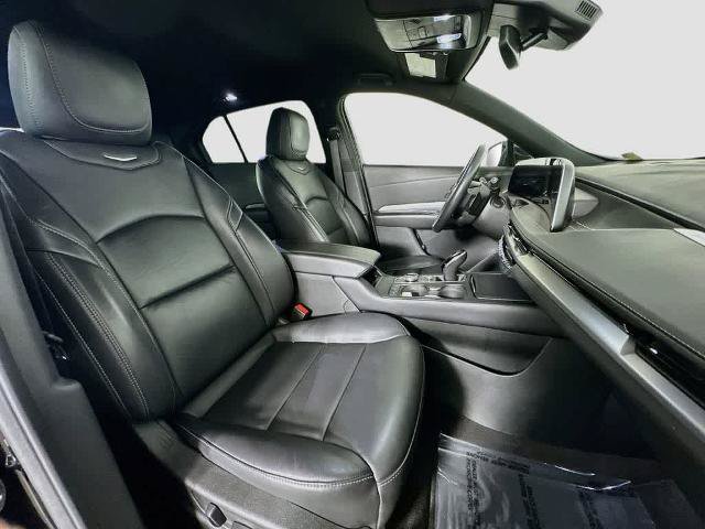 Used 2024 Cadillac XT4 Premium Luxury FWD image 15