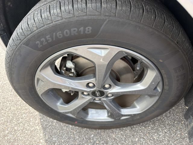 Certified 2024 Ford Escape ST-Line AWD/4WD image 32