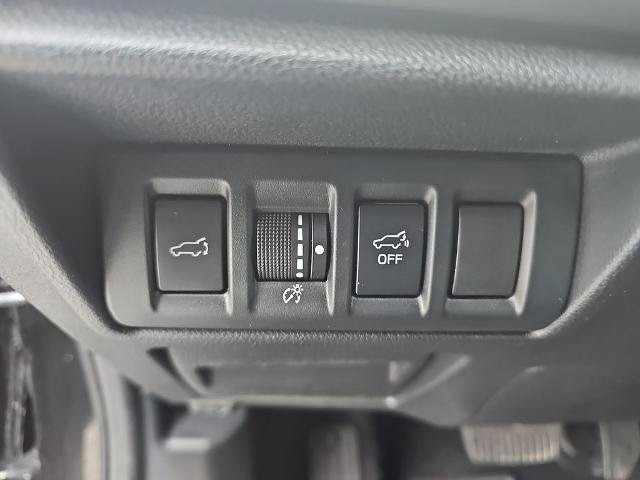 Used 2023 Subaru Outback Limited AWD/4WD image 25