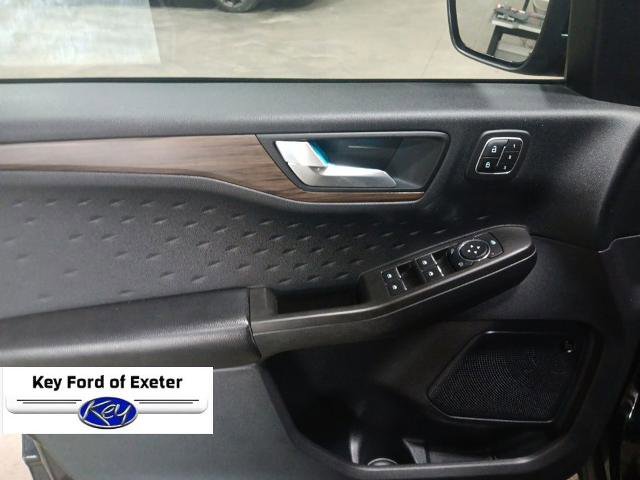 Certified 2020 Ford Escape Titanium AWD/4WD image 21