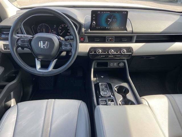 Used 2025 Honda Pilot EX-L image 10
