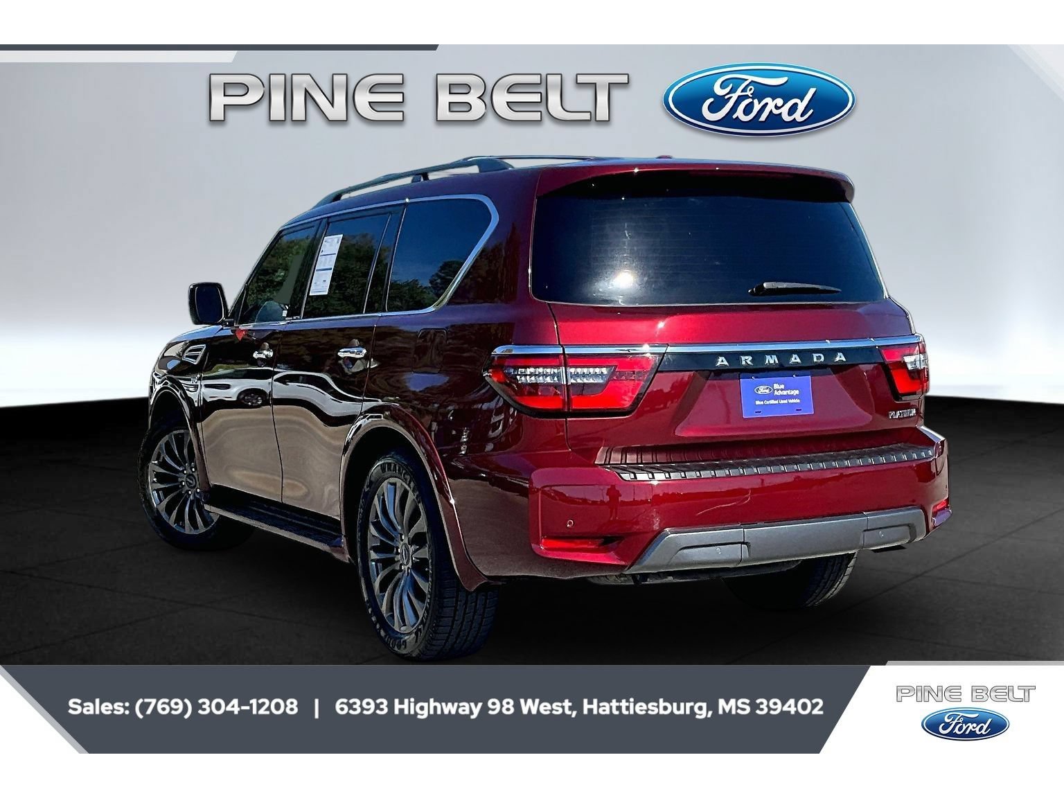 Used 2021 Nissan Armada Platinum w/ Captain's Chairs Package RWD image 2
