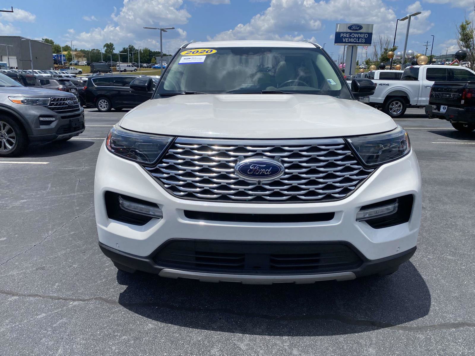 Certified 2020 Ford Explorer Platinum w/ Premium Technology Package AWD/4WD image 2