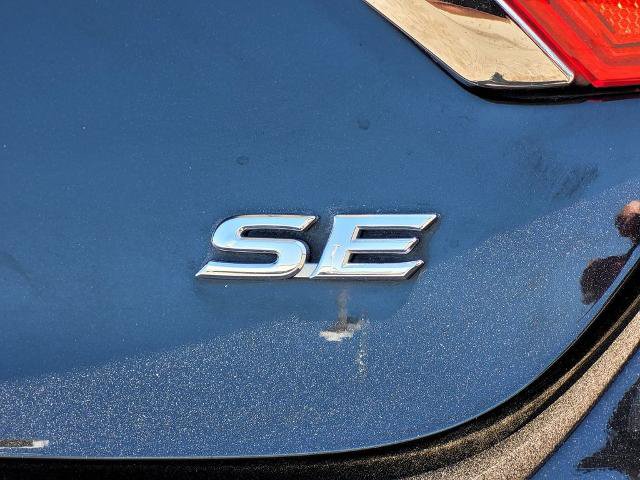 Used 2017 Toyota Camry SE FWD image 11