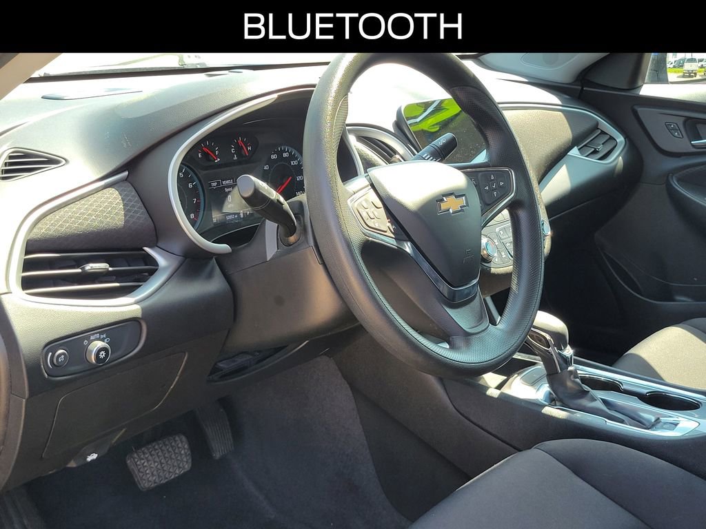 Used 2023 Chevrolet Malibu LT FWD image 12