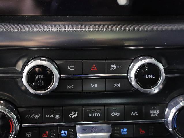 Certified 2025 Ford F150 Platinum w/ Equipment Group 702A High AWD/4WD image 20
