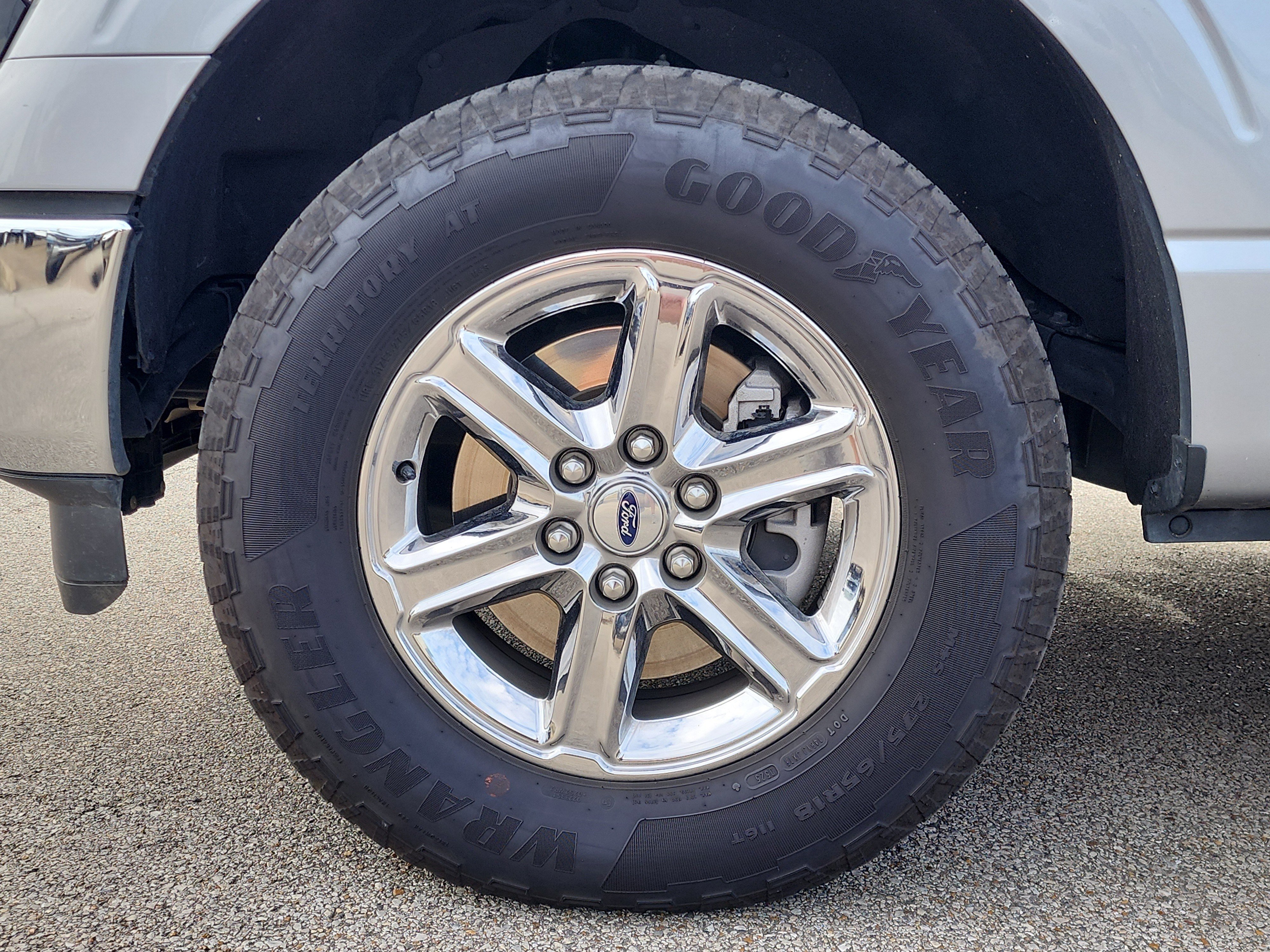 Certified 2025 Ford F150 XLT w/ Equipment Group 301A Standard image 9