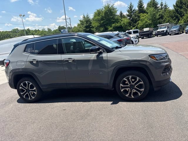 Used 2022 Jeep Compass Limited AWD/4WD image 17