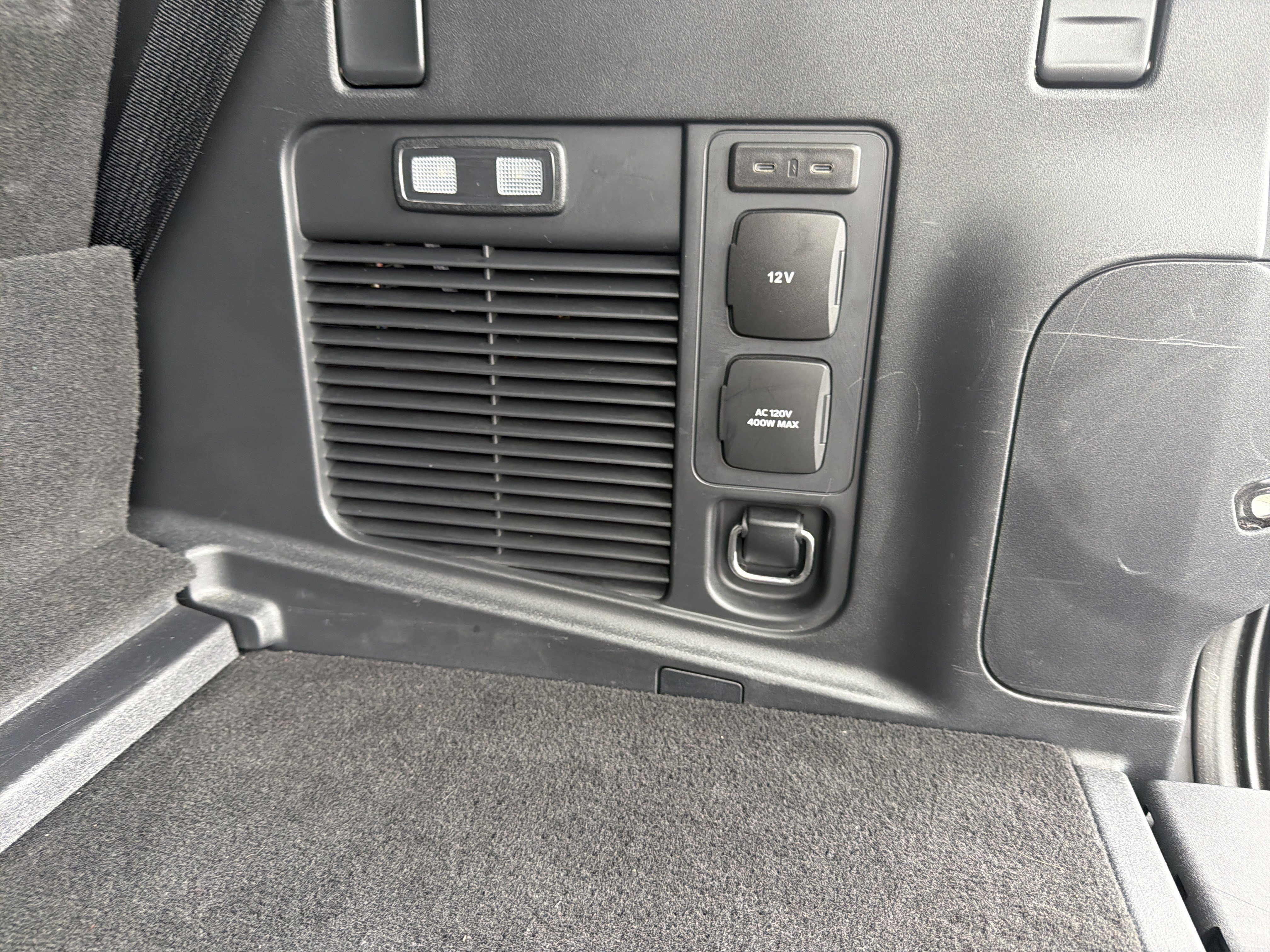 Certified 2025 Ford Expedition Active AWD/4WD image 17