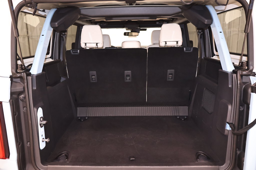 Certified 2025 Ford Bronco Heritage Edition AWD/4WD image 33