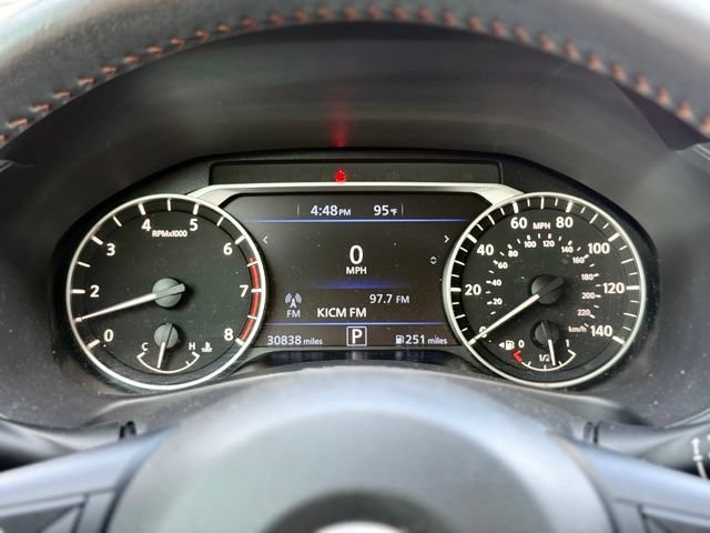 Used 2022 Nissan Altima 2.5 SR FWD image 11