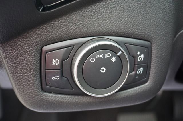 Certified 2018 Ford Escape Titanium FWD image 29