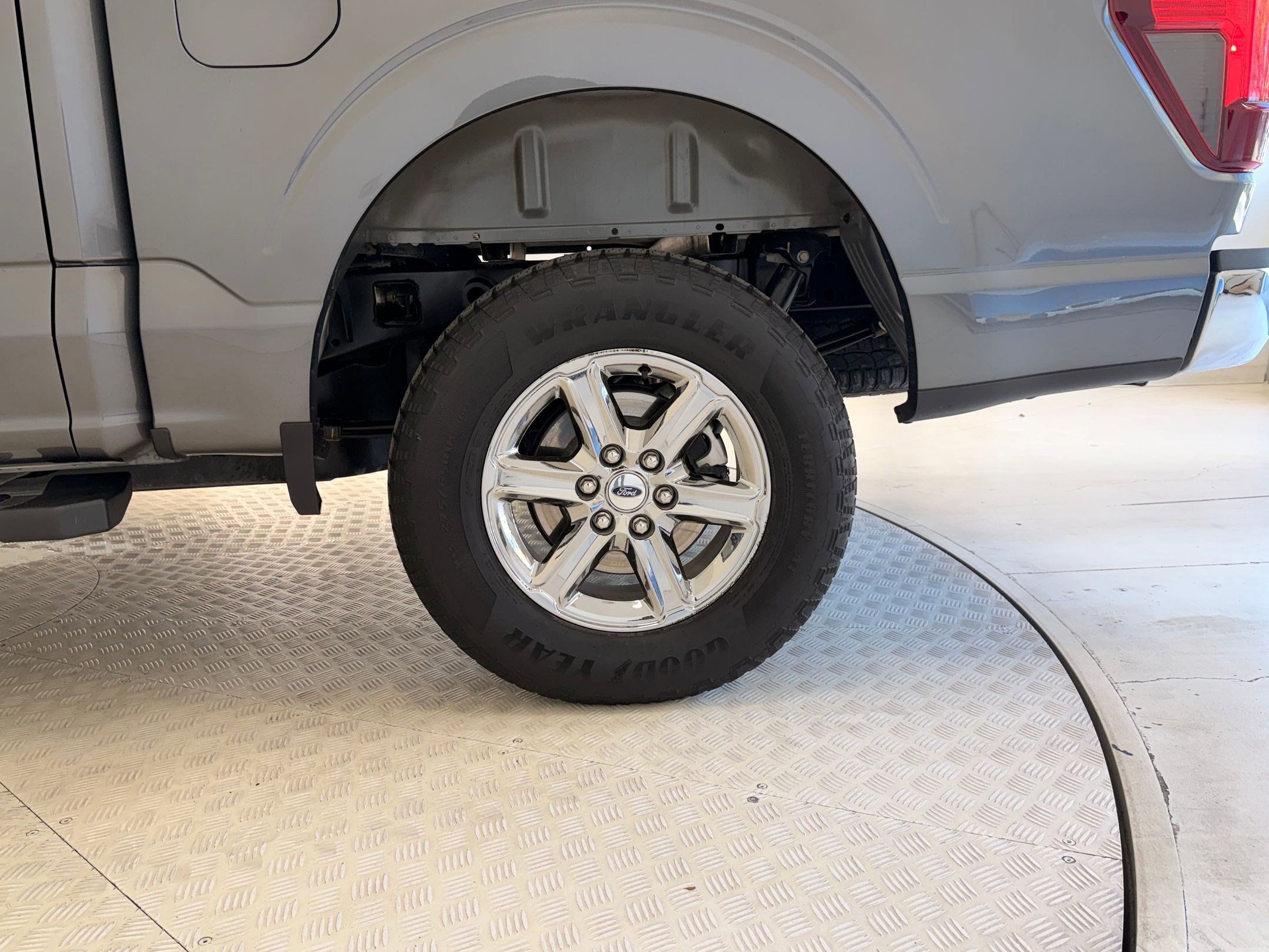 Certified 2025 Ford F150 XLT w/ Equipment Group 301A Standard image 13