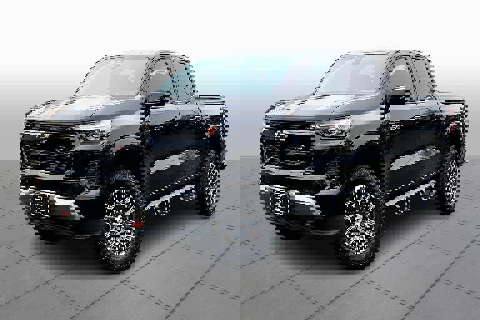 Used 2024 Chevrolet Colorado Z71 w/ Z71 Convenience Package 2 image 6