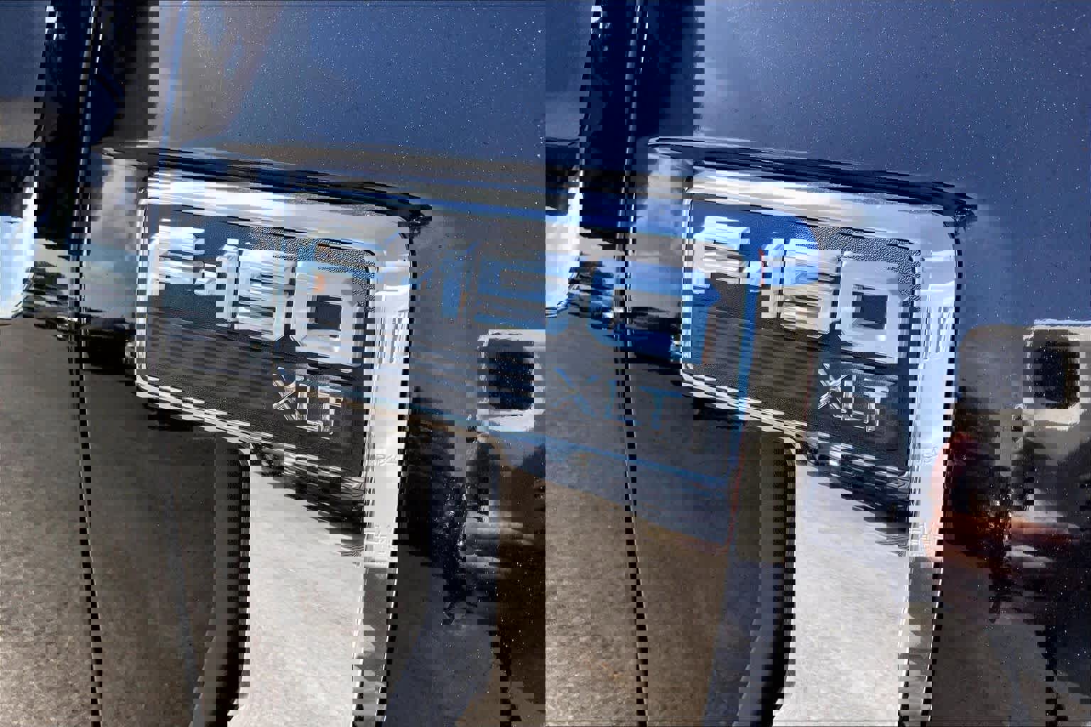 Certified 2022 Ford F150 XLT w/ Equipment Group 302A High image 12