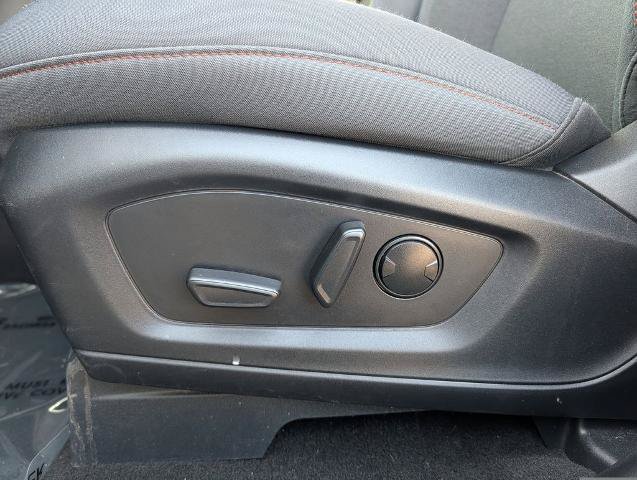 Certified 2025 Ford Explorer Active AWD/4WD image 11