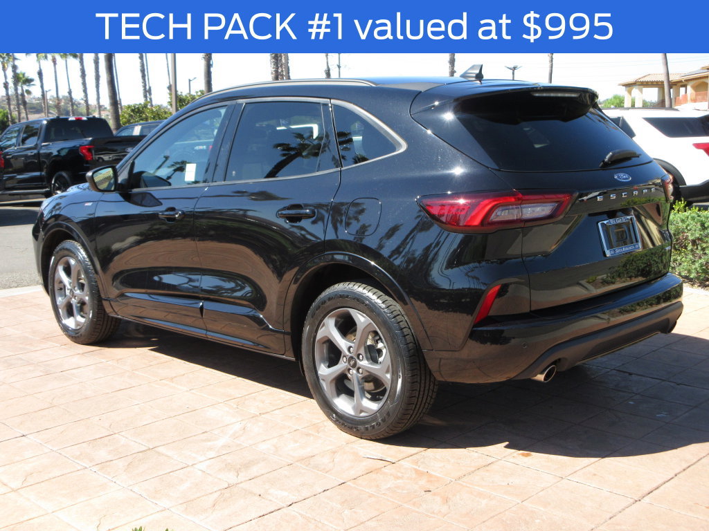 Certified 2023 Ford Escape ST-Line AWD/4WD image 2