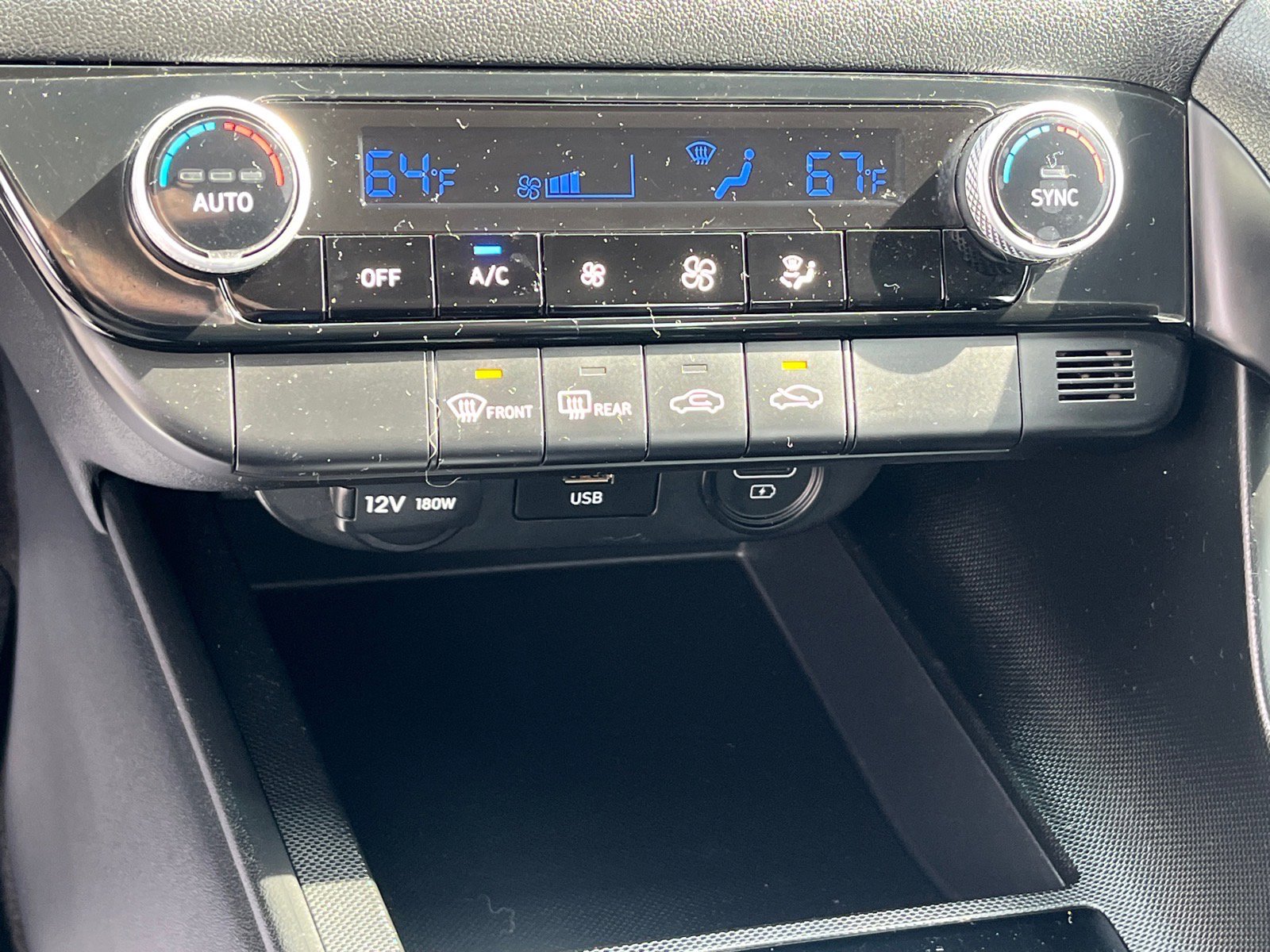 Used 2022 Hyundai Elantra SEL image 13