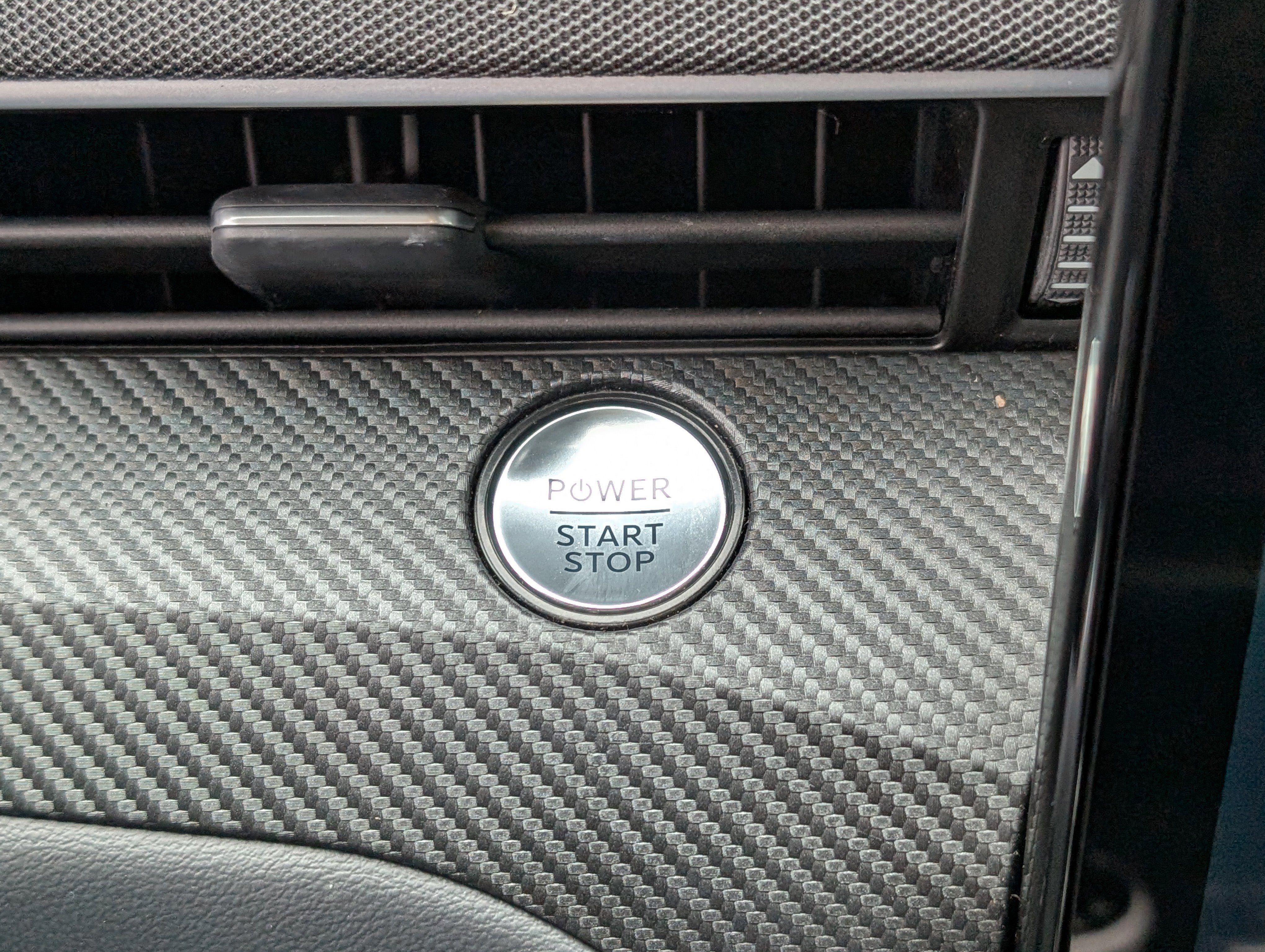 Certified 2024 Ford Mustang Mach-E Select w/ Comfort Package Lite image 24