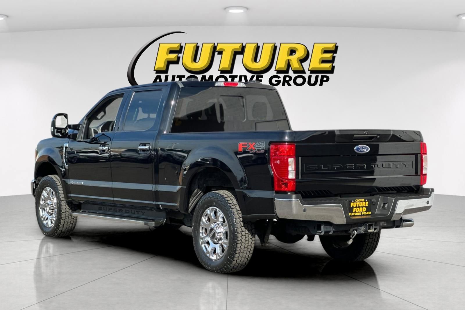 Certified 2022 Ford F250 Lariat w/ Lariat Ultimate Package image 3