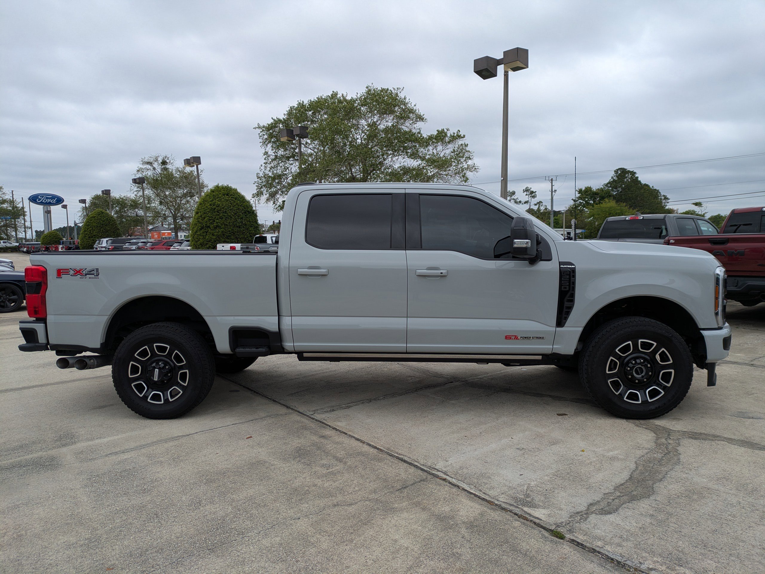 Certified 2025 Ford F250 Platinum AWD/4WD image 3
