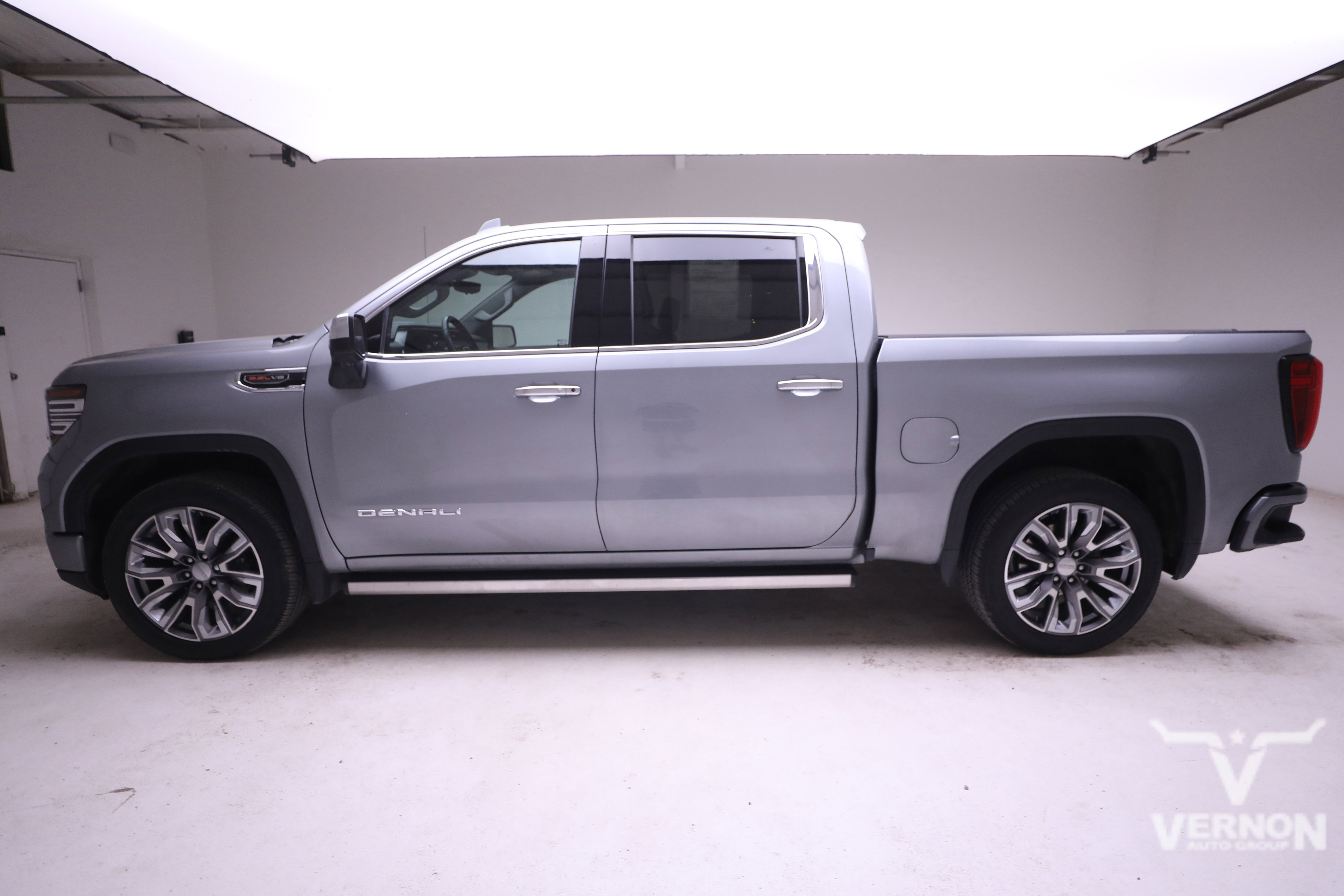 Used 2023 GMC Sierra 1500 Denali w/ Denali Reserve Package image 2