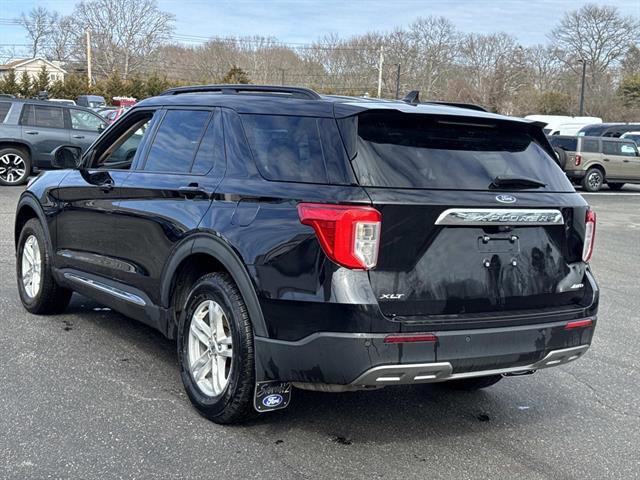 Certified 2022 Ford Explorer XLT w/ Equipment Group 202A image 2