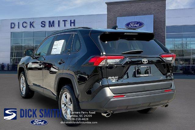 Used 2025 Toyota RAV4 XLE FWD image 4