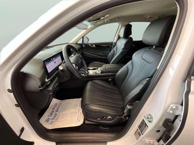 Used 2025 Genesis GV80 2.5T Standard AWD/4WD image 13