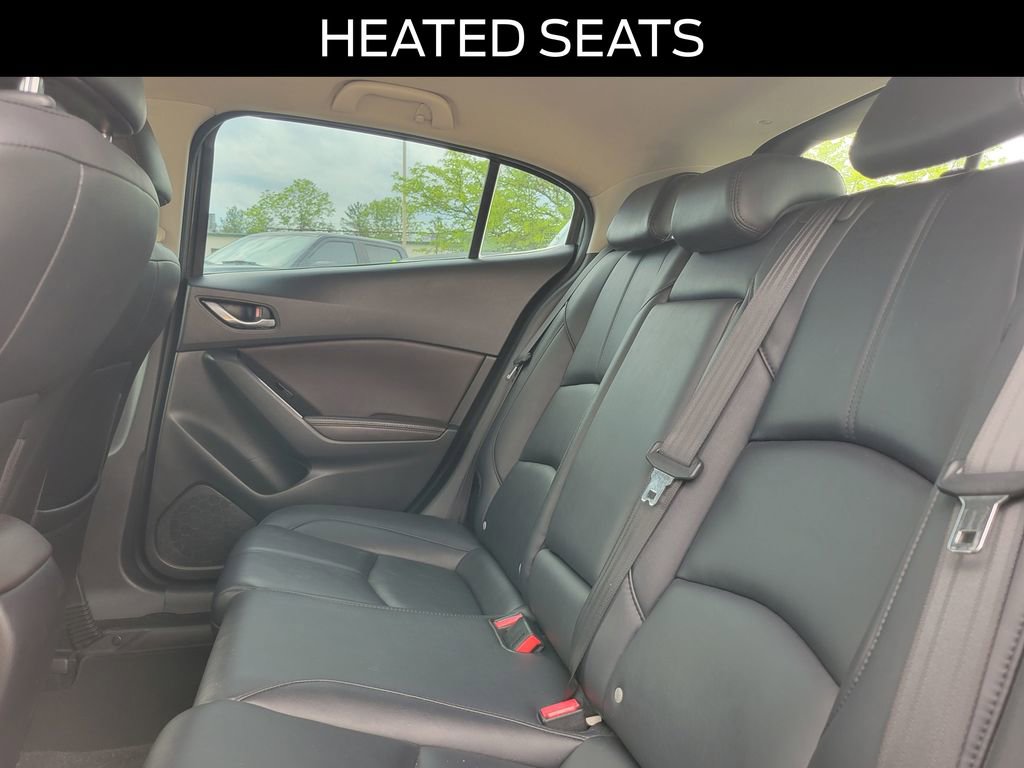 Used 2018 MAZDA MAZDA3 Touring FWD image 10