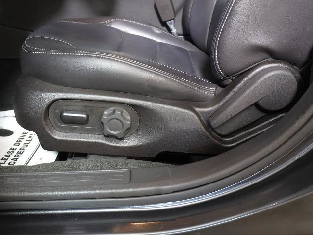 Certified 2018 Ford Taurus SEL w/ Equipment Group 201A image 18