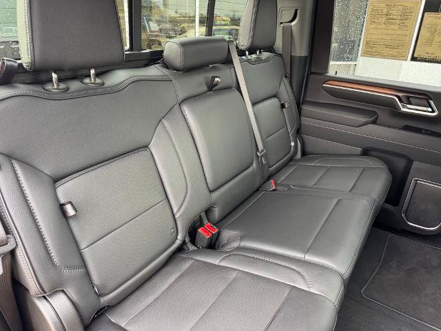 Used 2025 GMC Sierra 2500 Denali w/ Denali Reserve Package AWD/4WD image 7
