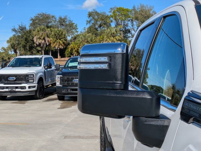 Used 2024 GMC Sierra 3500 Denali Ultimate image 10