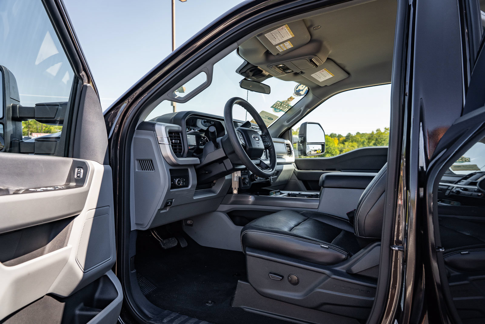 Certified 2024 Ford F350 XLT AWD/4WD image 18