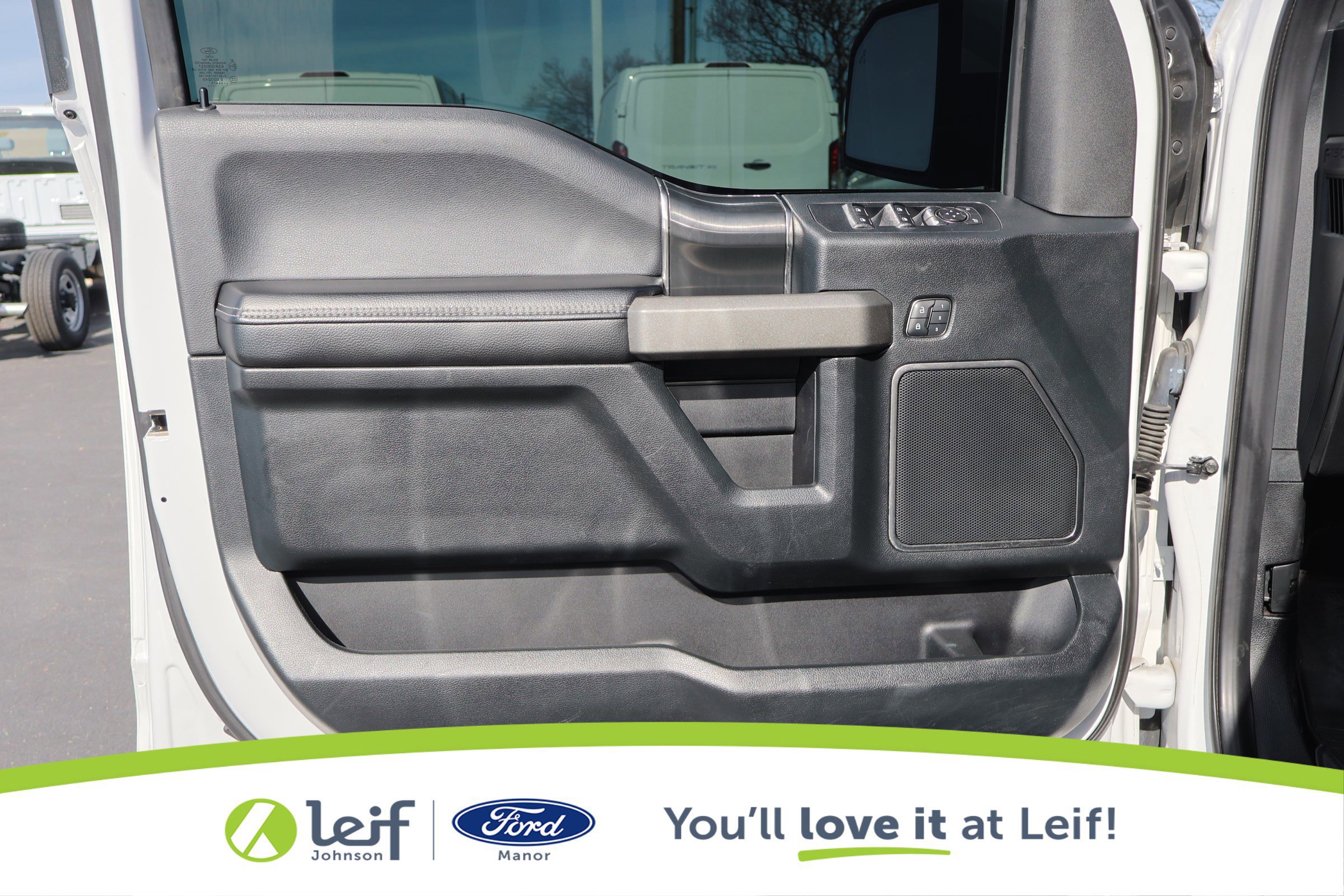 Certified 2019 Ford F150 Raptor w/ Equipment Group 802A Luxury image 11