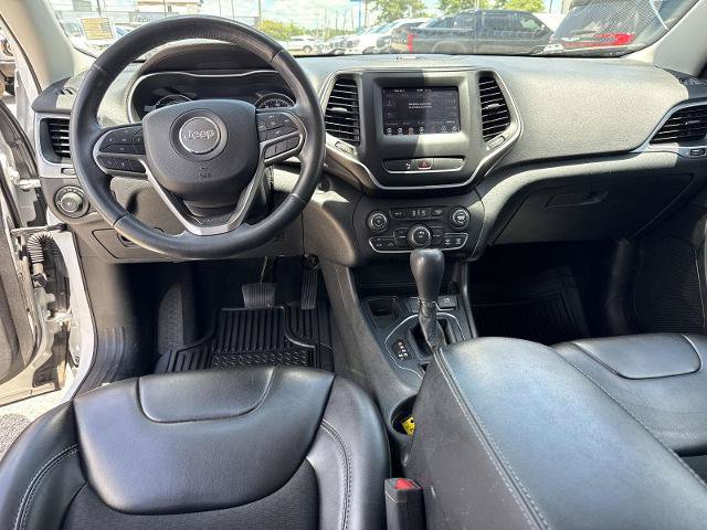 Used 2019 Jeep Cherokee Latitude Plus FWD image 6