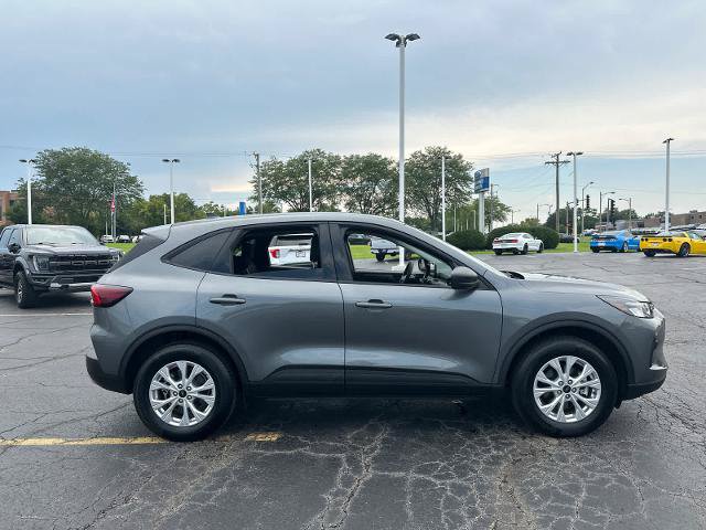 Certified 2025 Ford Escape Active AWD/4WD image 9