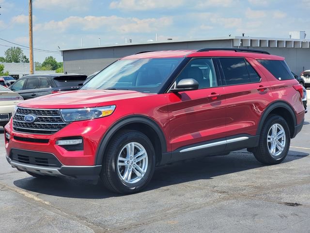 Certified 2023 Ford Explorer XLT w/ Equipment Group 202A AWD/4WD image 8