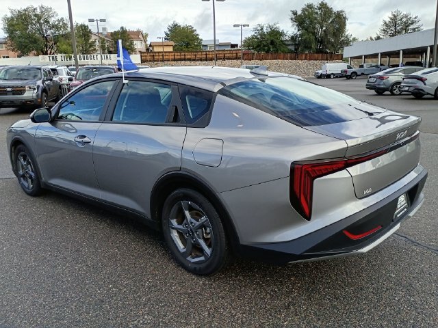 Used 2025 Kia K4 FWD image 3