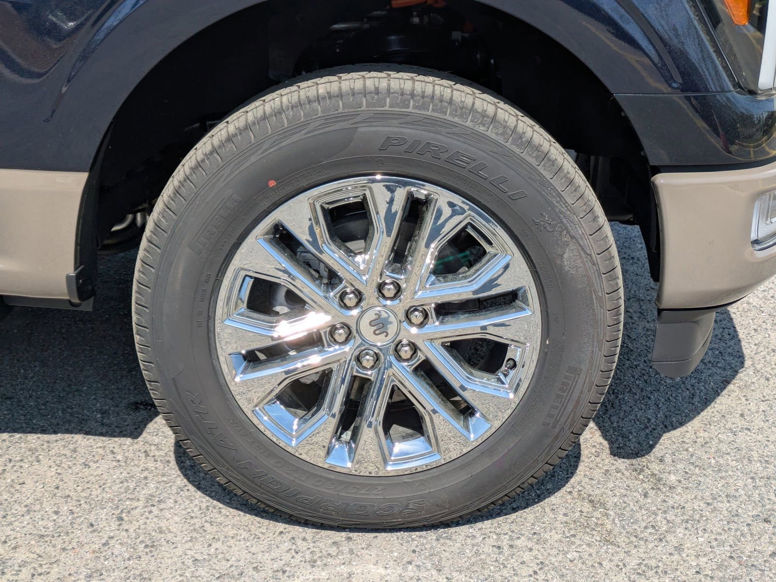 Certified 2025 Ford F150 King Ranch w/ FX4 Off-Road Package image 6