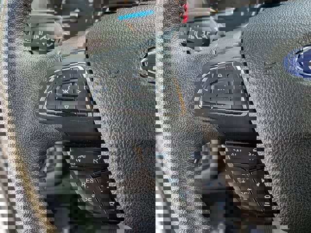 Certified 2018 Ford Escape Titanium w/ Ford Safe & Smart Package image 17