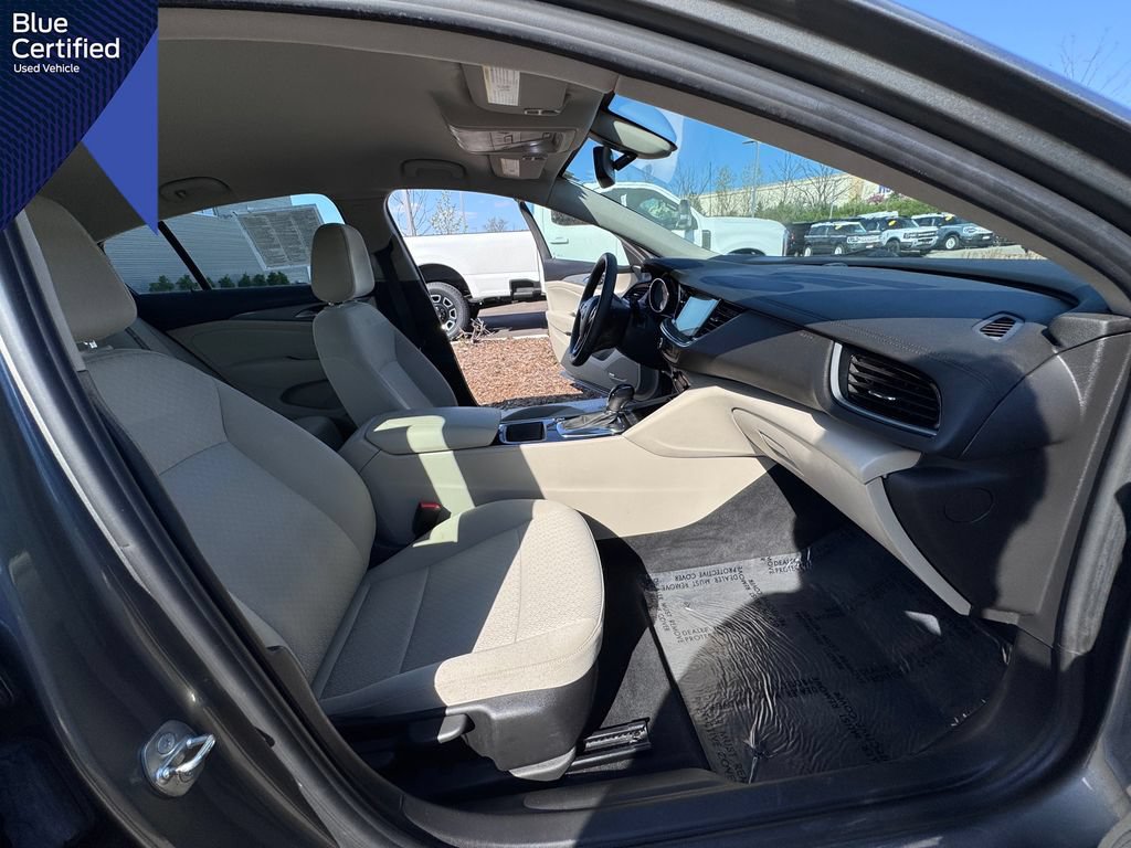 Used 2018 Buick Regal Preferred w/ Sights and Sounds Package FWD image 24