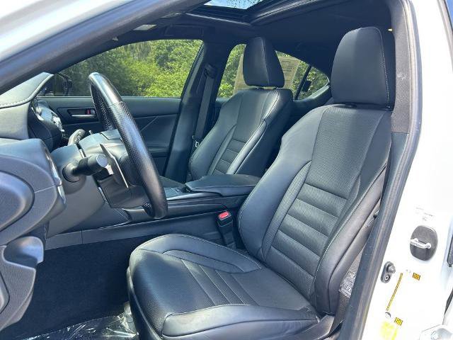 Used 2022 Lexus IS 350 F Sport RWD image 19