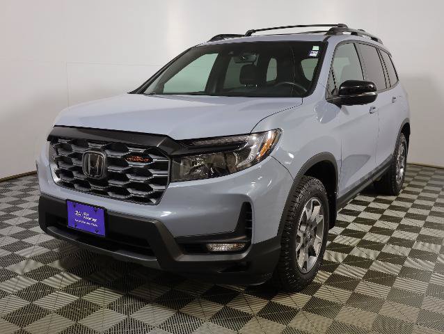Used 2023 Honda Passport TrailSport image 3