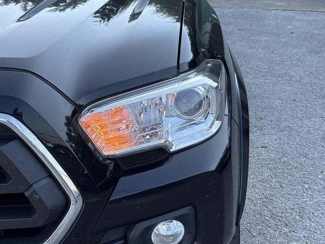 Used 2021 Toyota Tacoma SR5 RWD image 10