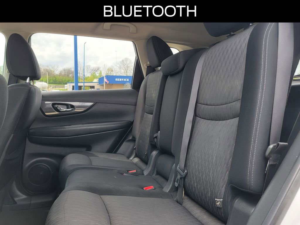 Used 2017 Nissan Rogue SV FWD image 11