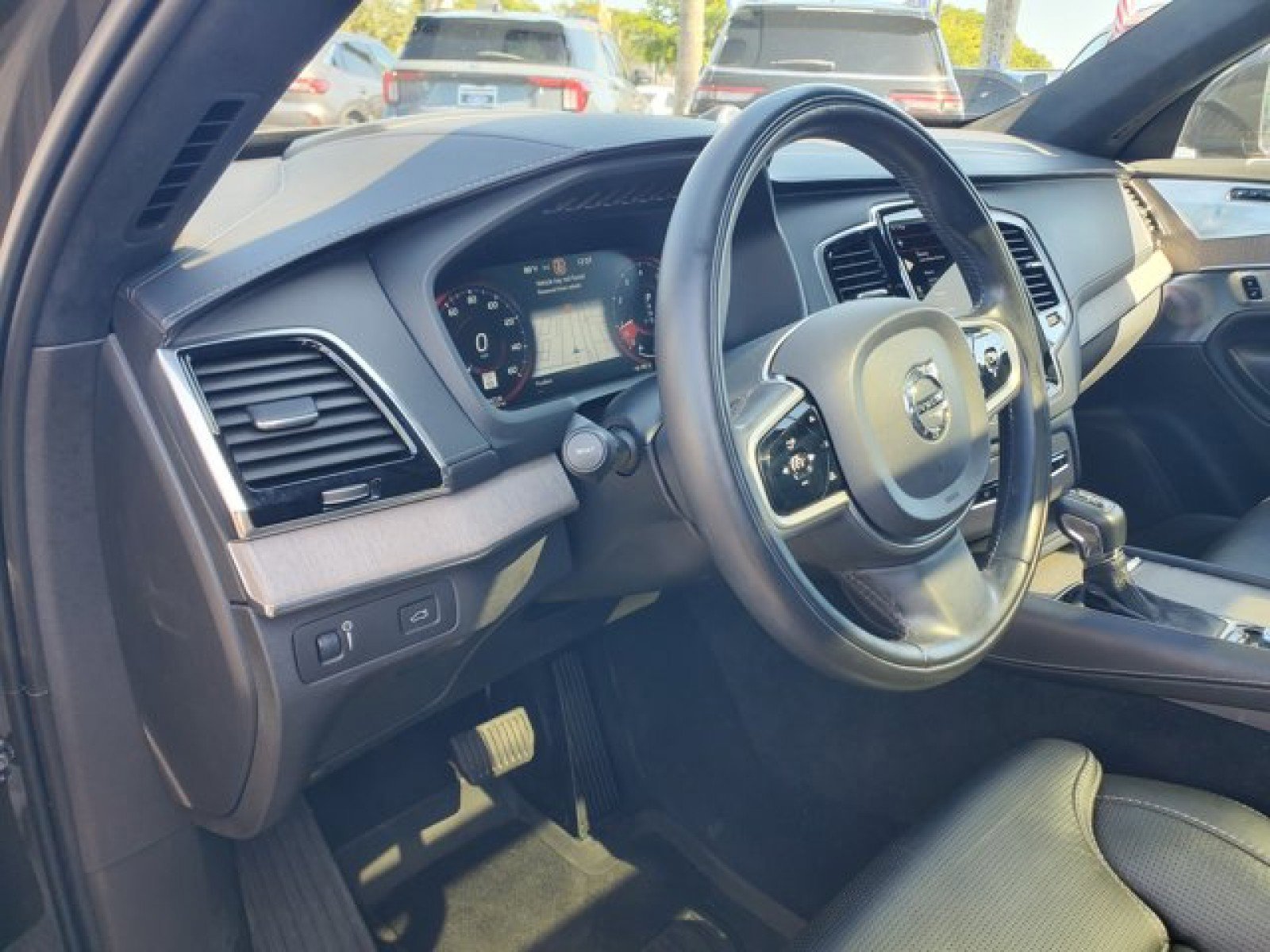 Used 2020 Volvo XC90 T6 Inscription image 10