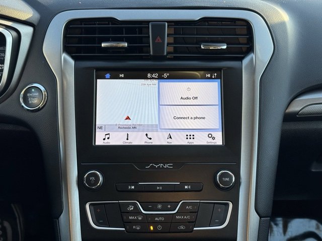 Certified 2019 Ford Fusion SE image 3