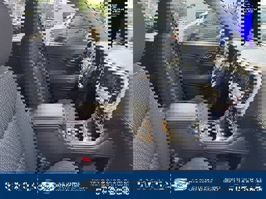 Used 2021 GMC Acadia SLE w/ Driver Convenience Package image 33